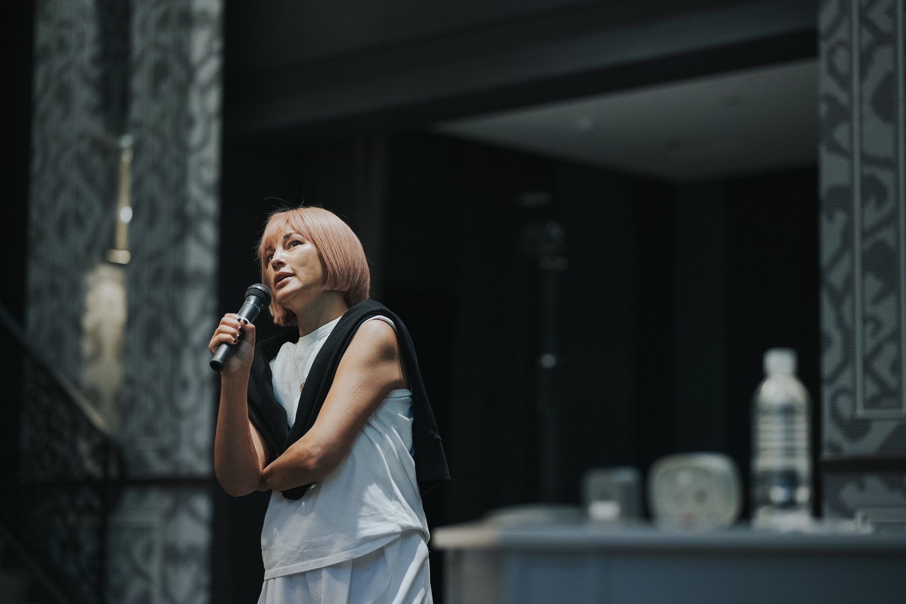 梅宮アンナさんが体験を語る様子